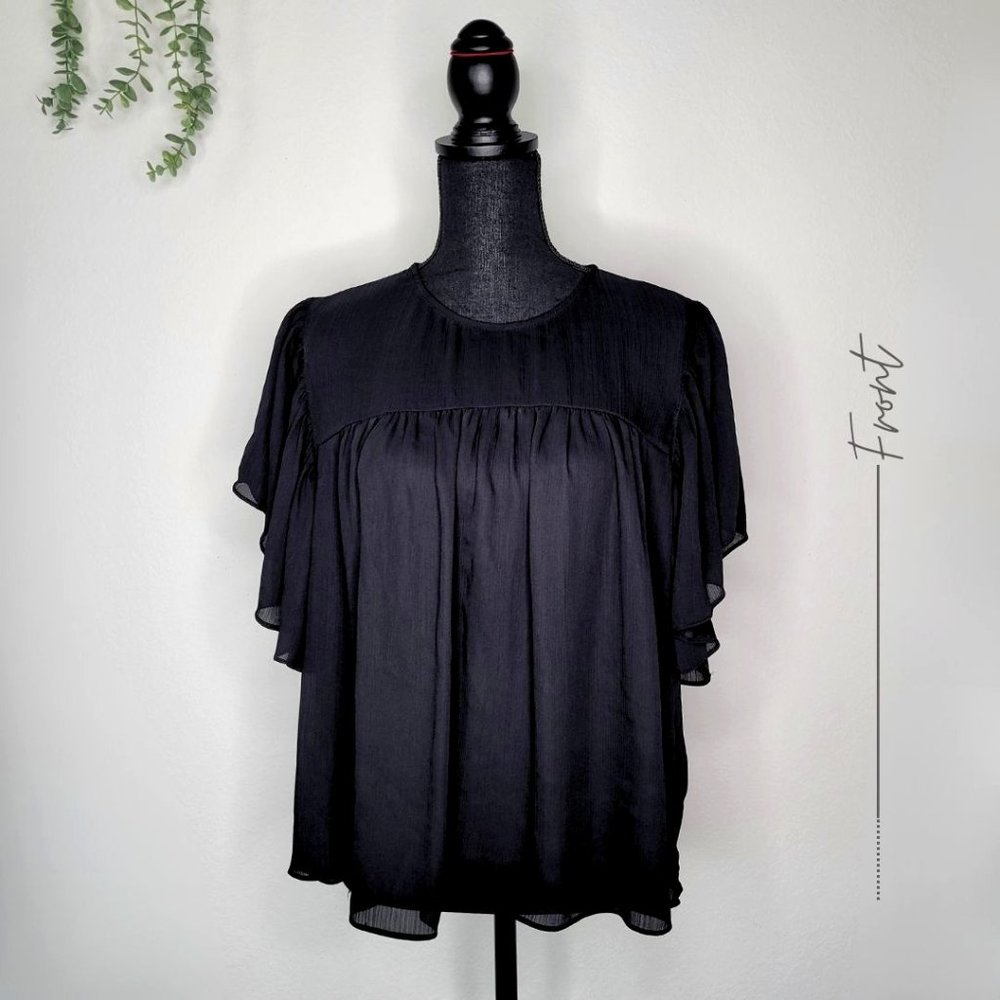 BLACK TOP FLUTTER SLEEVE